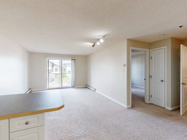 2305 35a Ave NW #211 — Photo 7