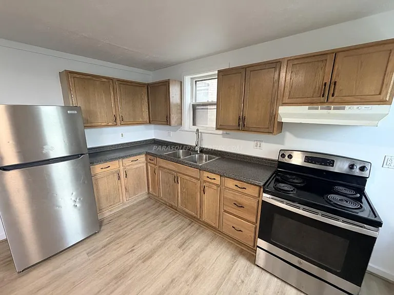 1414 Linden St — Photo 7
