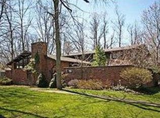 5120 Brookhaven Dr, Clarence, NY 14031