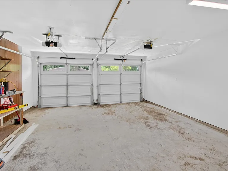 5502 Effingham Dr — Photo 27