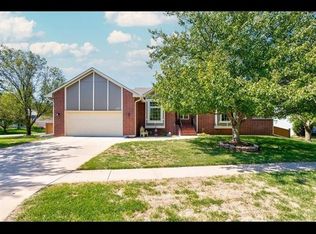 1343 S Gasaway Dr, Derby, KS 67037