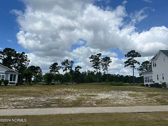 3rd image of 8719 Compass Pointe West Wynd NE