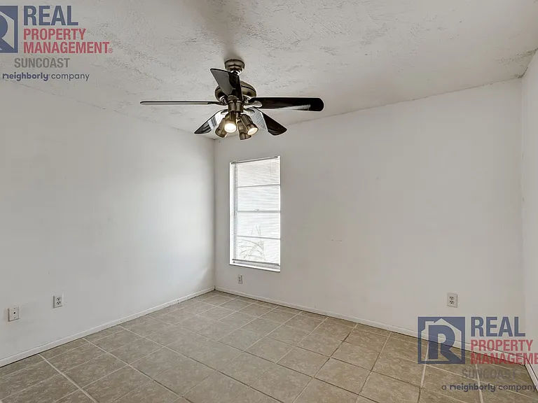 1370 Palmwood Dr — Photo 27