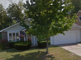 13 Fawn Meadows Dr, Eureka, MO 63025