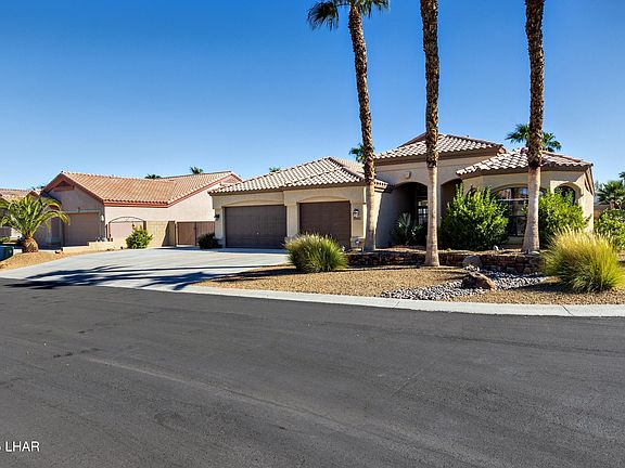 4th image of 3943 Surrey Hills Ln