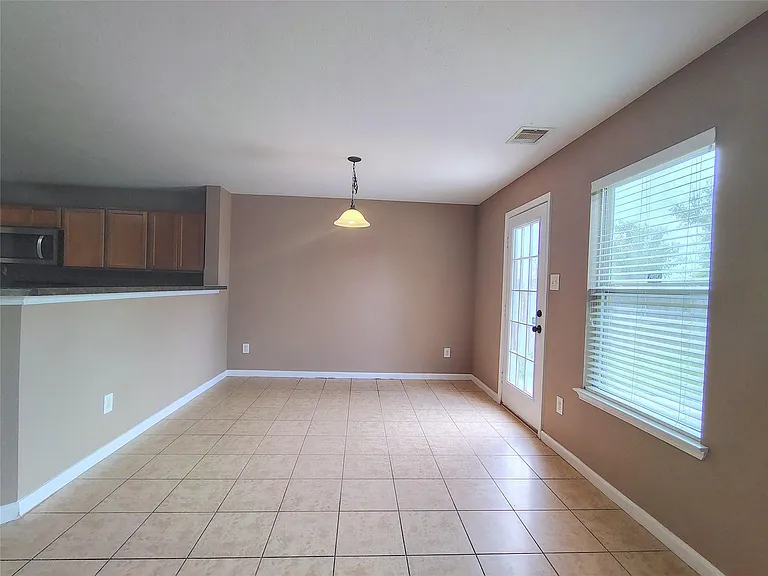 1206 Larks Trace Ln — Photo 7