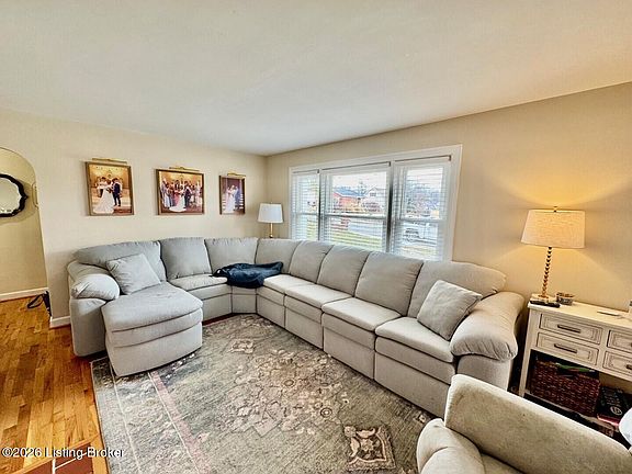 3rd image of 500 N Doctor St