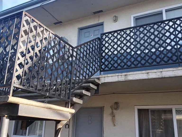 529 N T St #F — Photo 12