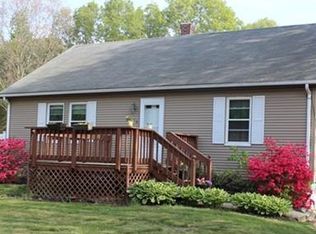 18 Chestnut St, Bellingham, MA 02019