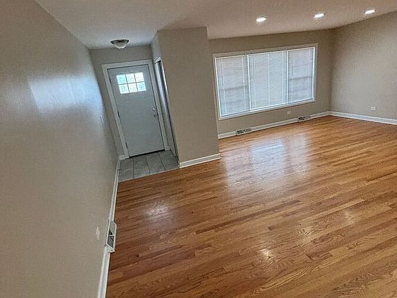 5th image of 3025 Lynn Ct APT C