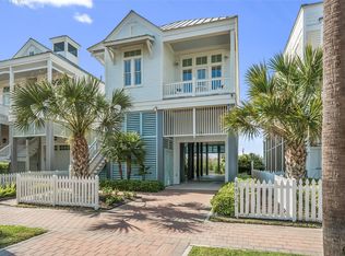 2622 E Seaside Dr, Galveston, TX 77550
