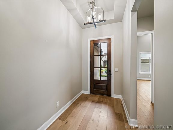 4th image of 1231 N 71st Pl
