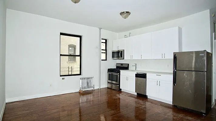 Rented by BRICK & GALO REALTY CORP | media 20