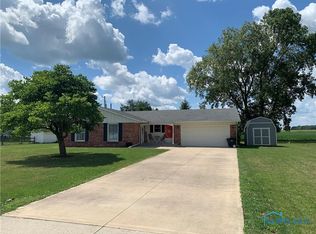 17643 Brim Rd, Bowling Green, OH 43402