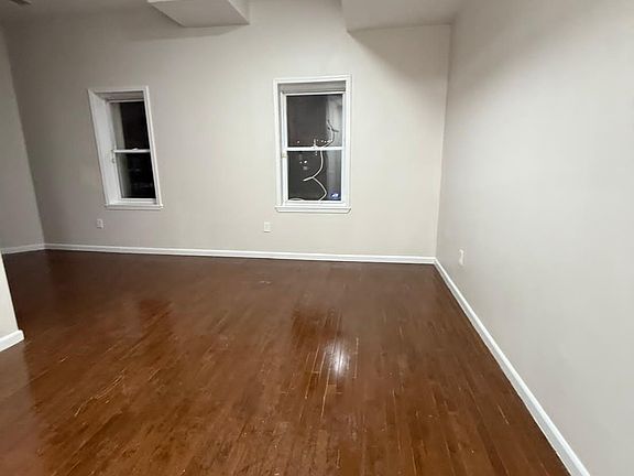 2nd image of 554 Prospect St #5