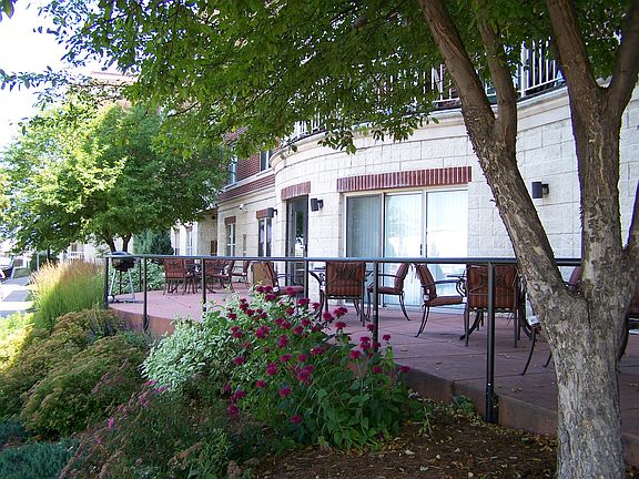 Washington St. Patio 1