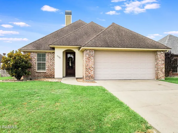 608 Braxton Dr, Youngsville, LA 70592