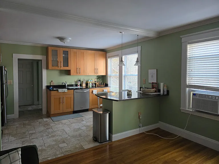 1455 River St #2R — Photo 6