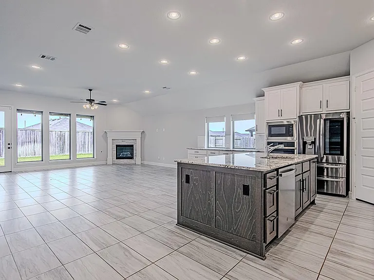 4002 Maple Glen Dr — Photo 14