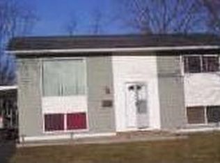 1012 W Madison Dr, O'Fallon, IL 62269