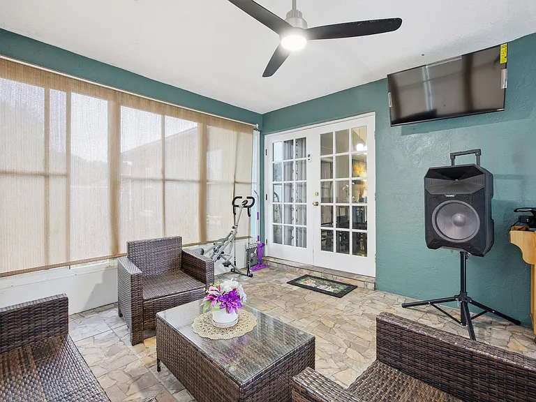 7770 SW 63rd Avenue Rd — Photo 24