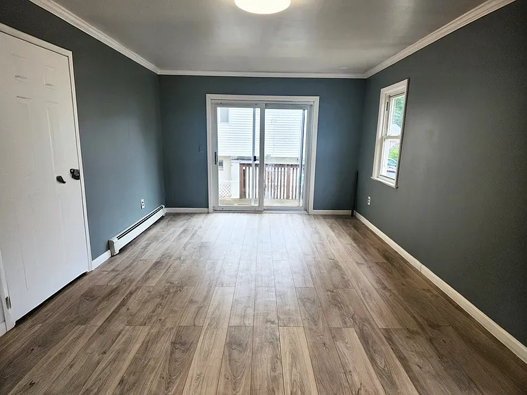 50 Hepburn Rd — Photo 4