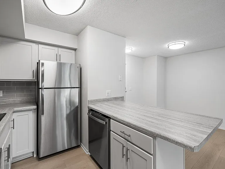 Quail Ridge Apartments — Photo 10