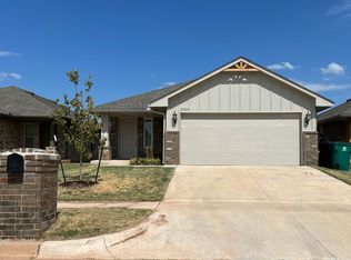 19720 Forsythe Dr, Edmond, OK 73012