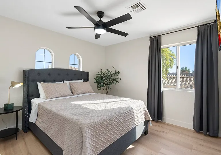 730 N Madrid Ln — Photo 37