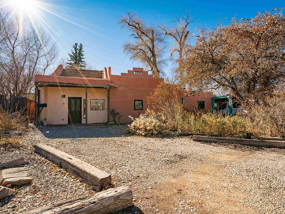 1st image of 303 Paseo Del Pueblo Norte