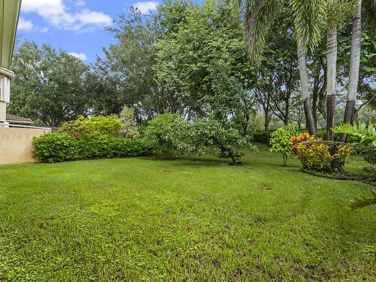 8492 Breezy Oak Way — Photo 50