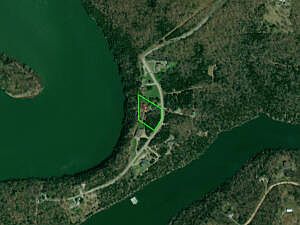 2nd image of 2467 Jones Rd