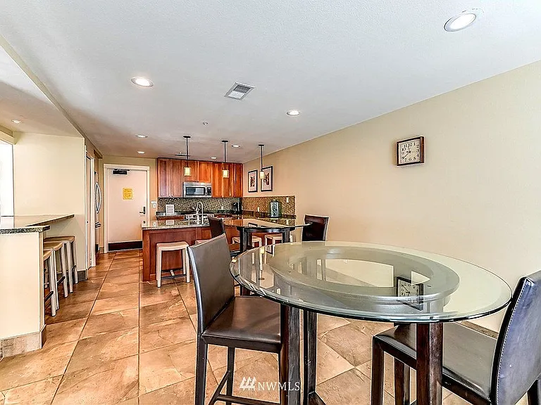 109 2nd St S #425 — Photo 12