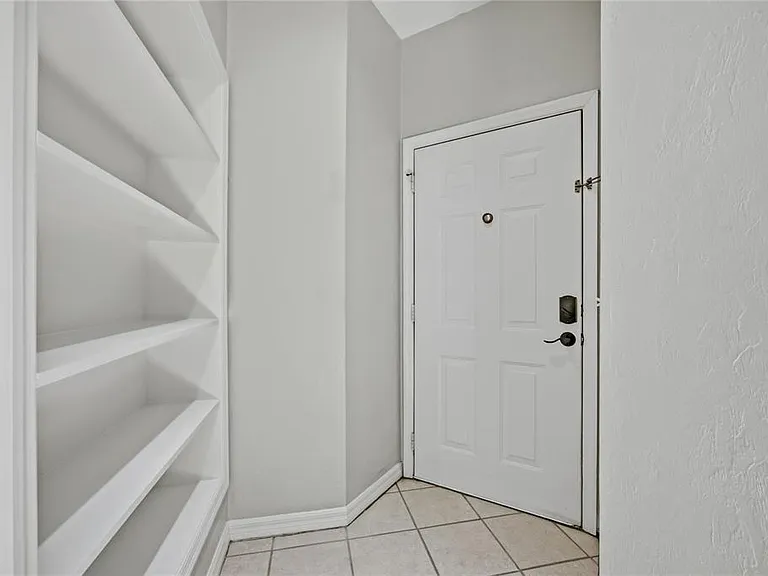 13200 W Newberry Rd #U117 — Photo 7