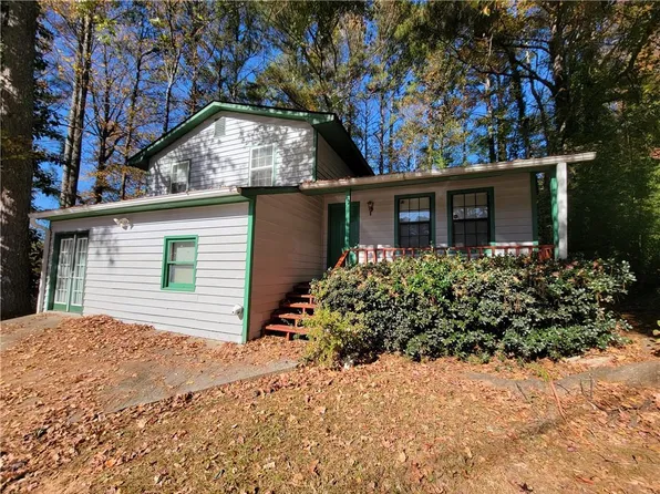 5435 Brandon Ct, Stone Mountain, GA 30088