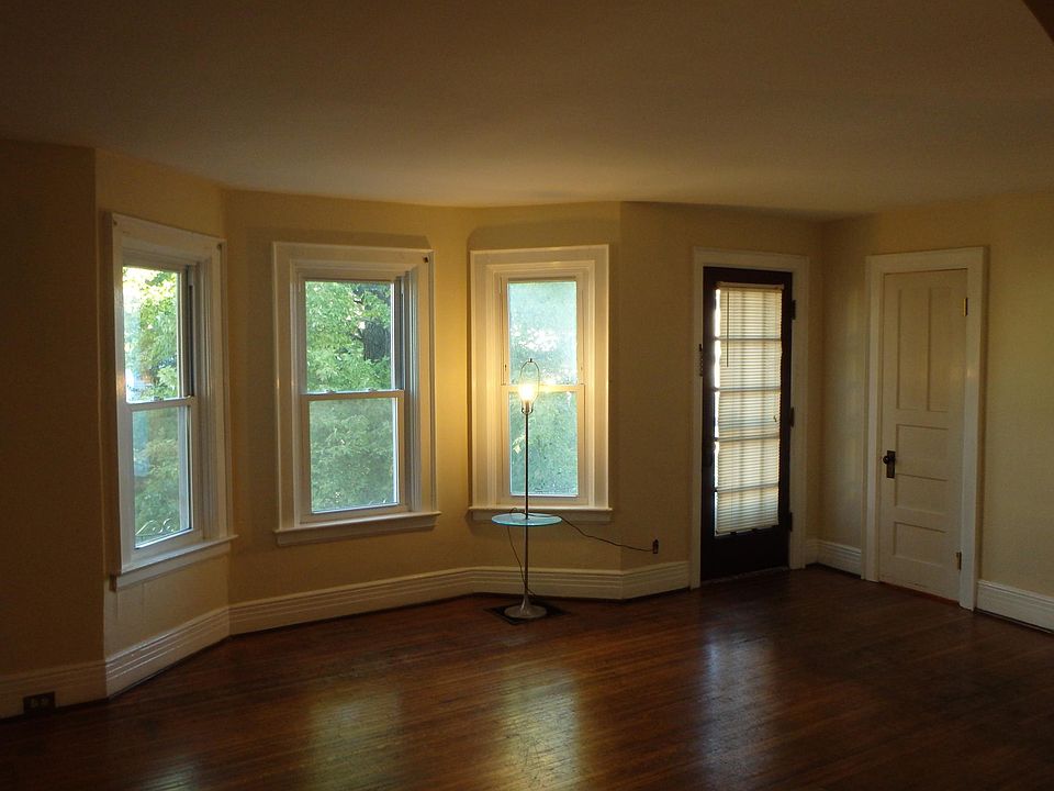 Living Room / Door to upper porch