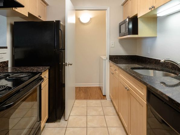 175 Centre St #00P-1619