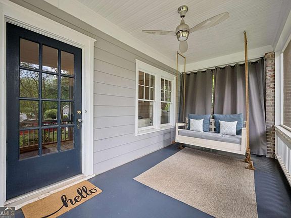 2nd image of 211 Greenwood Cir