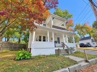 90 College St, Chicopee, MA 01020