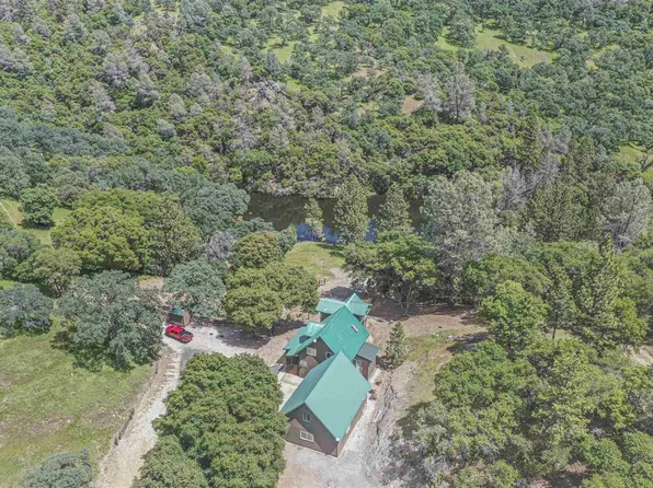 5833 Parrotts Ferry Rd, Vallecito, CA 95251