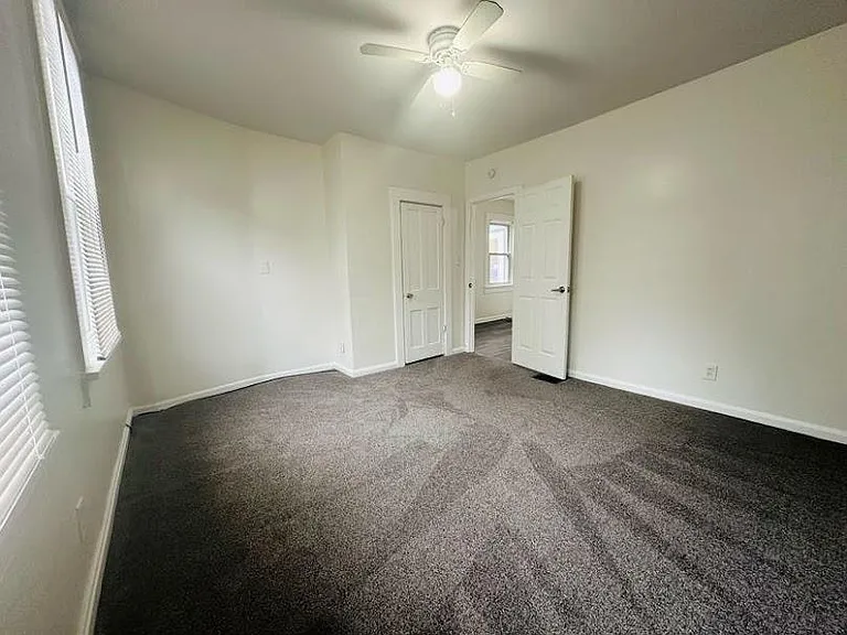 1872 W 44th St #2 — Photo 27