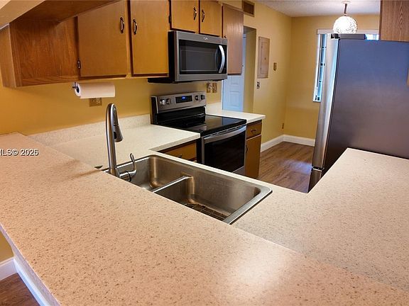 4th image of 9577 W McNab Rd #110