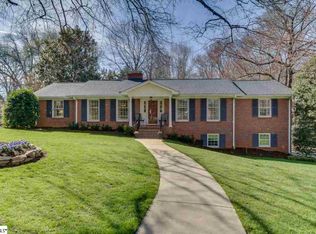 3 Devonshire Ln, Greenville, SC 29617