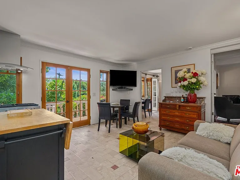 8298 Presson Pl — Photo 9