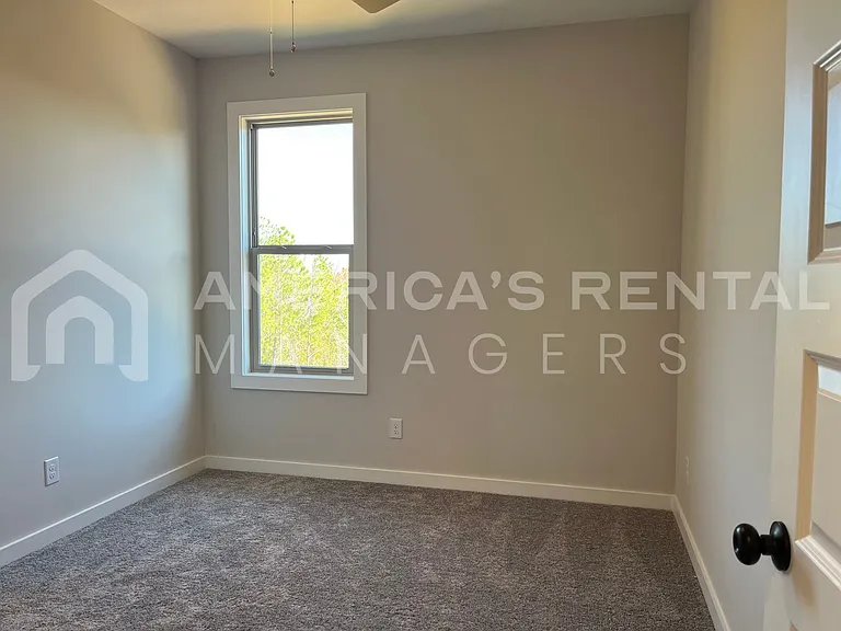 4826 Silas Ave — Photo 26