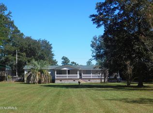 469 River Rd, Tabor City, NC 28463