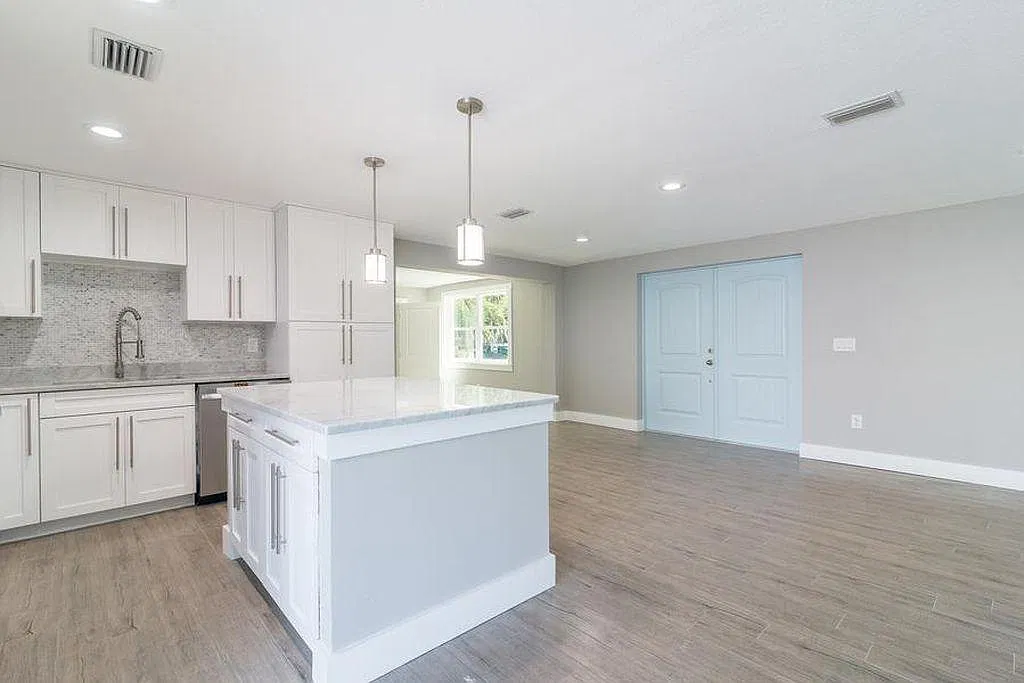 3 bed, 1624 sqft, $3,300 — Photo 3