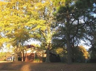 1403 Wilbur Jones Rd, Fuquay Varina, NC 27526