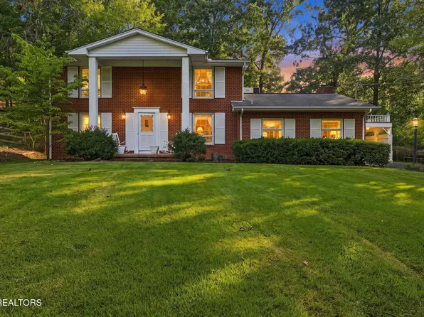 7305 Toxaway Dr, Knoxville, TN 37909