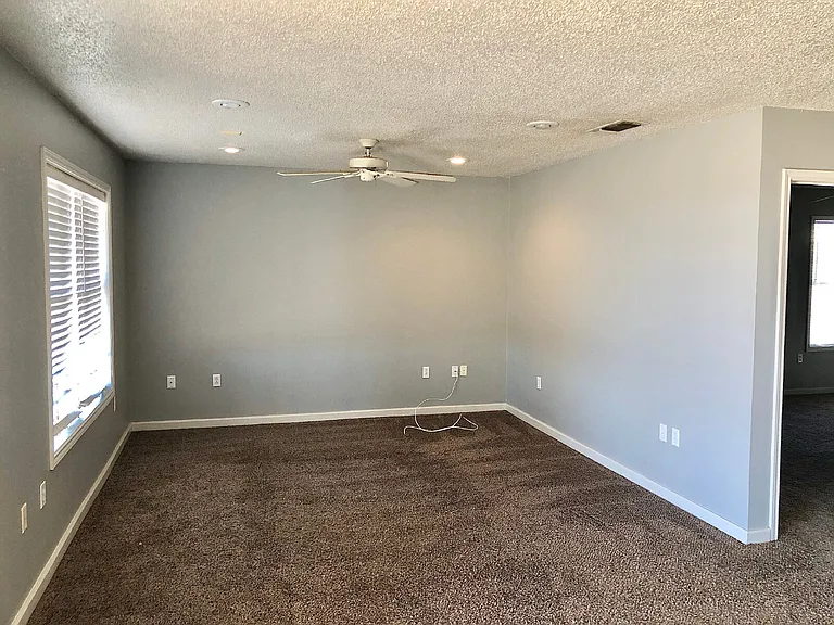 413 Dowden Rd #D — Photo 3